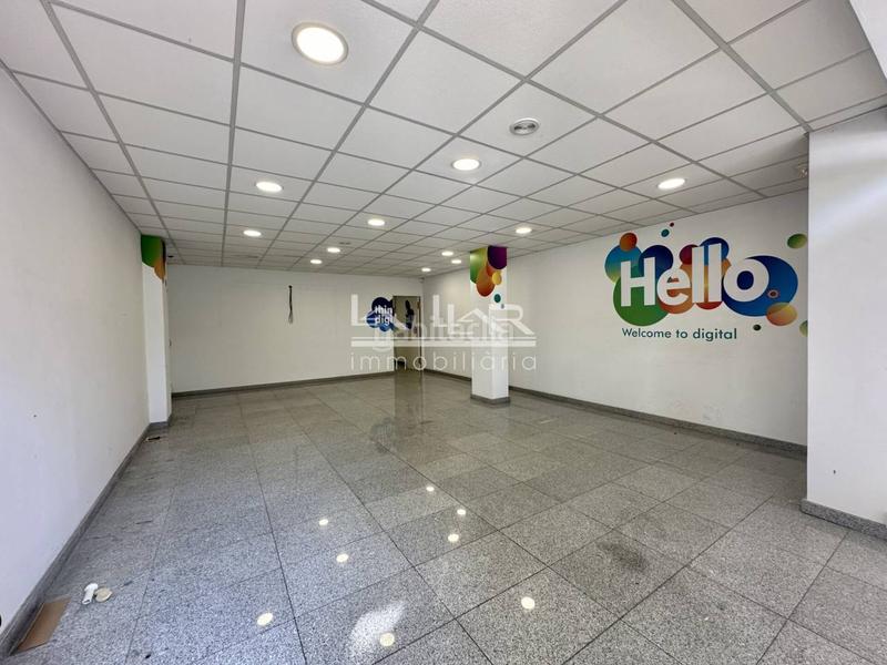 Foto 7b02b269-86be-40a9-ab4a-a24c608e8cc6. Alquiler local comercial en països catalans 29 local en alquiler avenida de países catalanes en Vic