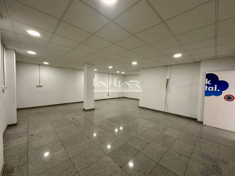 Foto 085a8e49-4a07-416c-bb27-b77248722399. Location local commercial dans països catalans 29 dans Vic