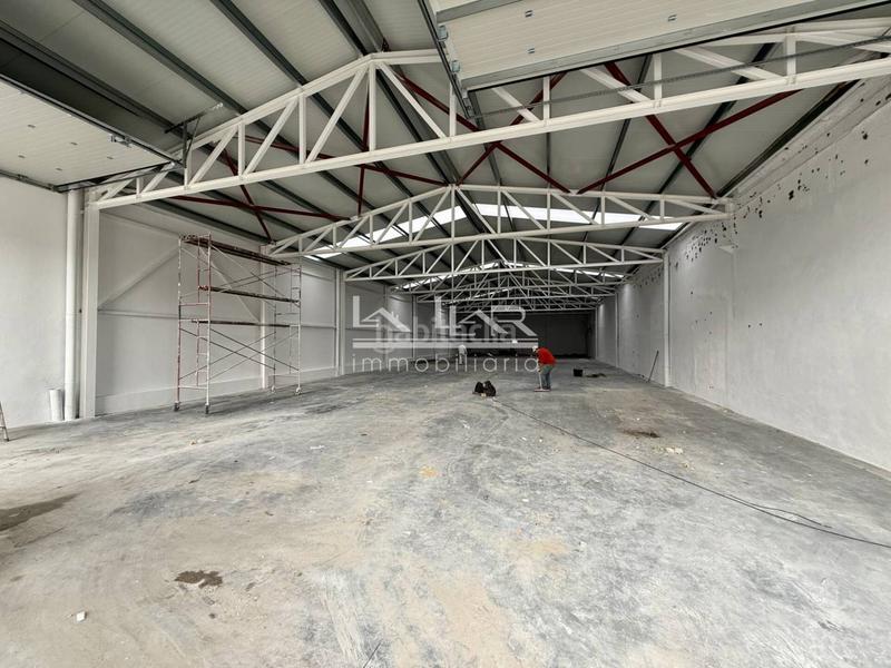 Foto 658ace6a-8241-47f7-81cc-2f8ee71930f9. Lloguer nau industrial a Nord Vic