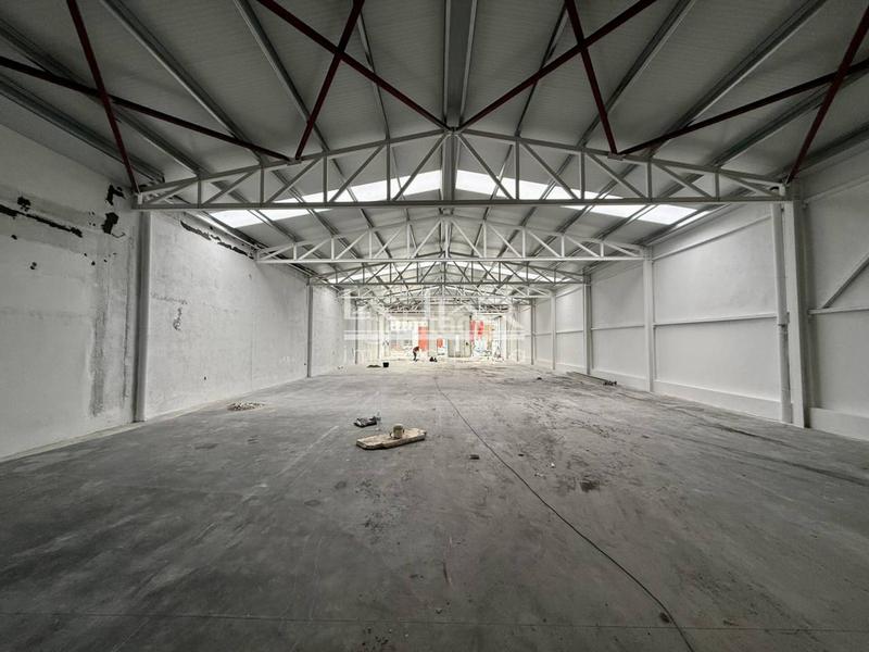 Foto be65ed6e-d23f-4dc5-8ffd-5073ef1523fd. Lloguer nau industrial a Nord Vic