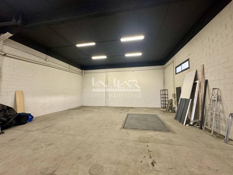 Foto 4ff9a0d3-40a8-4feb-a5b9-638144b97990. Location bâtiment à usage industriel dans Calldetenes