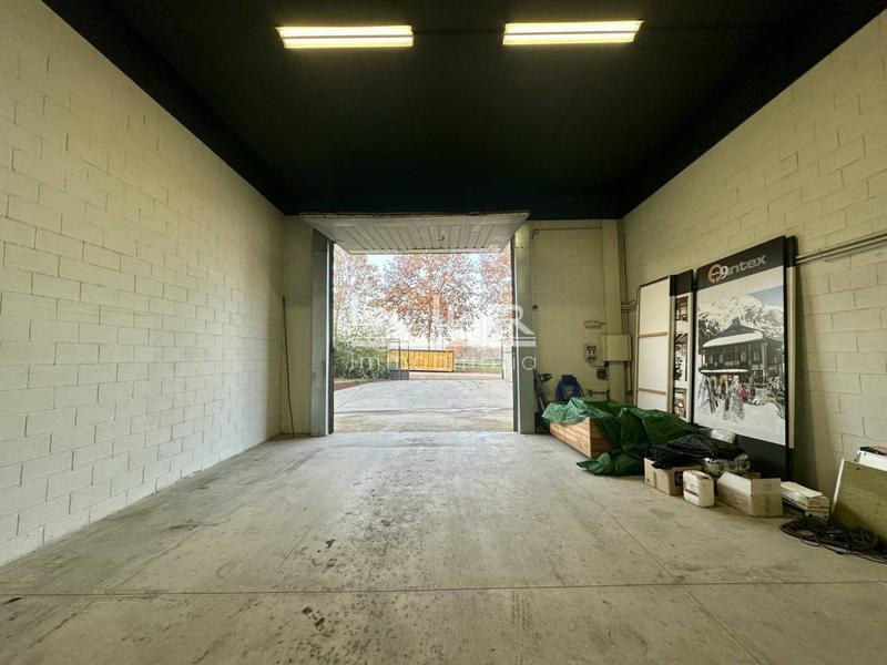 Foto a8f3b2b7-63d3-4742-b347-631599265352. Location bâtiment à usage industriel dans Calldetenes