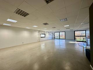Rent Industrial building  Barcelona. Alquiler de nave comercial en calldetenes