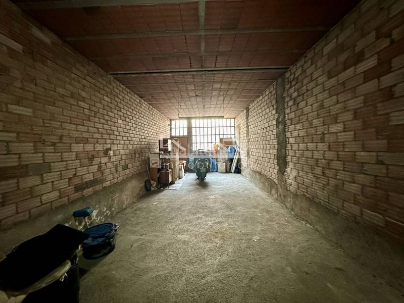 Foto 4acff072-29a1-43e3-8c2e-6ffc1d2eee66. Local comercial  en venta en Centre Vic