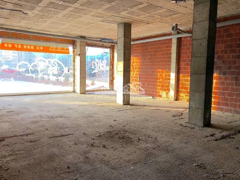 Foto 787195d9-b450-4d01-86fd-229e9b736cca. Lloguer local comercial a eix onze de setembre 44 a Vic