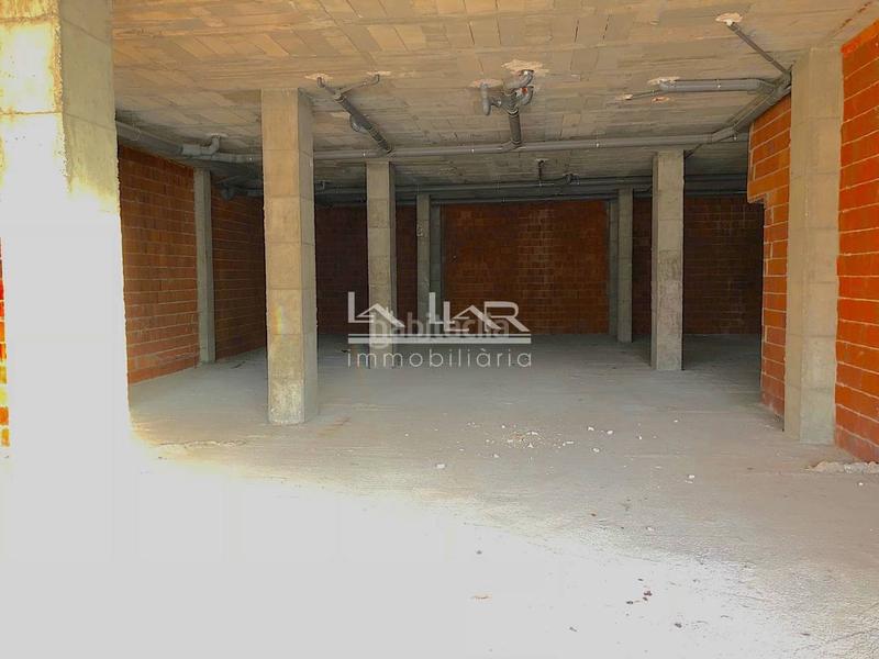 Foto b43bd00b-31eb-4933-9486-0354c2322f2a. Lloguer local comercial a eix onze de setembre 44 a Vic