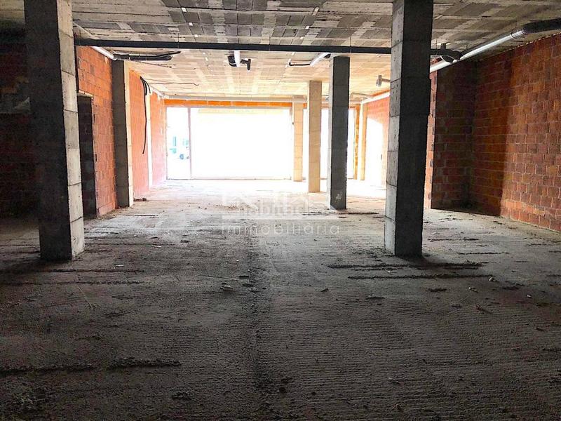 Foto 9d287f07-99a6-4d4f-99bf-848c12ee795e. Location local commercial dans eix onze de setembre 44 dans Vic