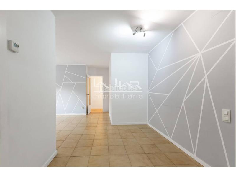 Foto 59eb7b10-d9f5-4815-b241-75a36f584397. Piso en joan puig 2 piso en venta en Nord Vic