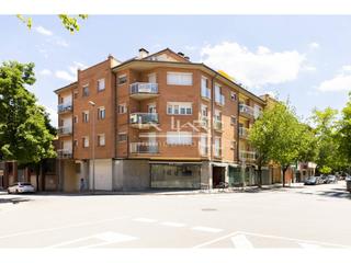 Flat  Raval cortinas. Piso en venta en la zona del ambulatorio de vic