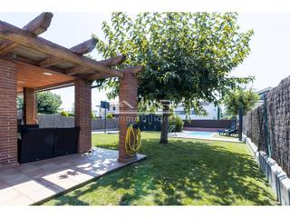 Casa  Calle pi. Casa en venta en gurb