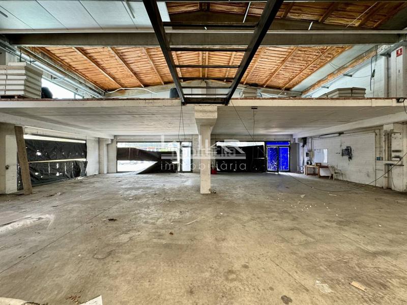 Foto 41208a7a-455c-47cf-8bc4-49e1a9f59b0e. Lloguer nau industrial a Nord Vic