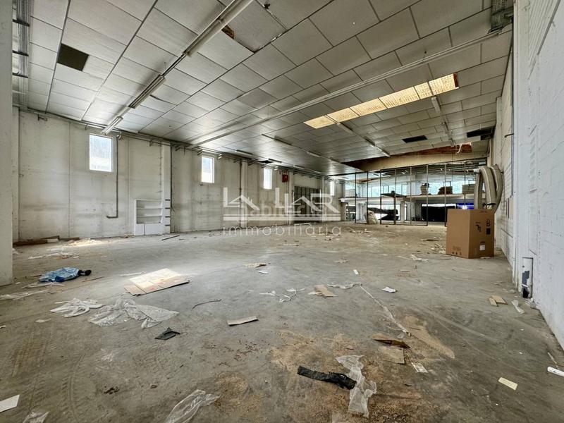 Foto c74330c7-47d3-45b0-94d9-6dab75fabe01. Lloguer nau industrial a Nord Vic