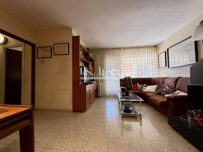 Foto 33752c90-ce4b-48d9-92a6-64345e4647d2. Appartamento con riscaldamento parcheggio in Centre Vic
