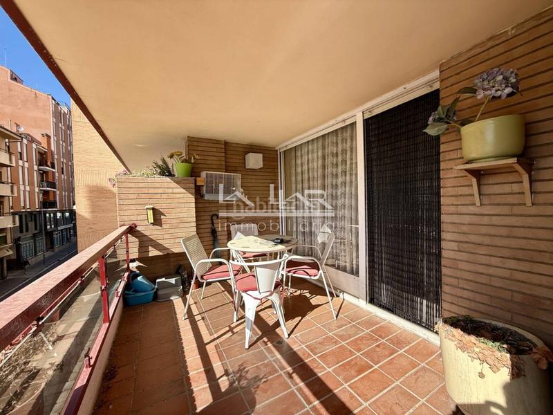 Foto 5dbd9969-5337-4baa-b914-c5f97444a361. Appartamento con riscaldamento parcheggio in Centre Vic