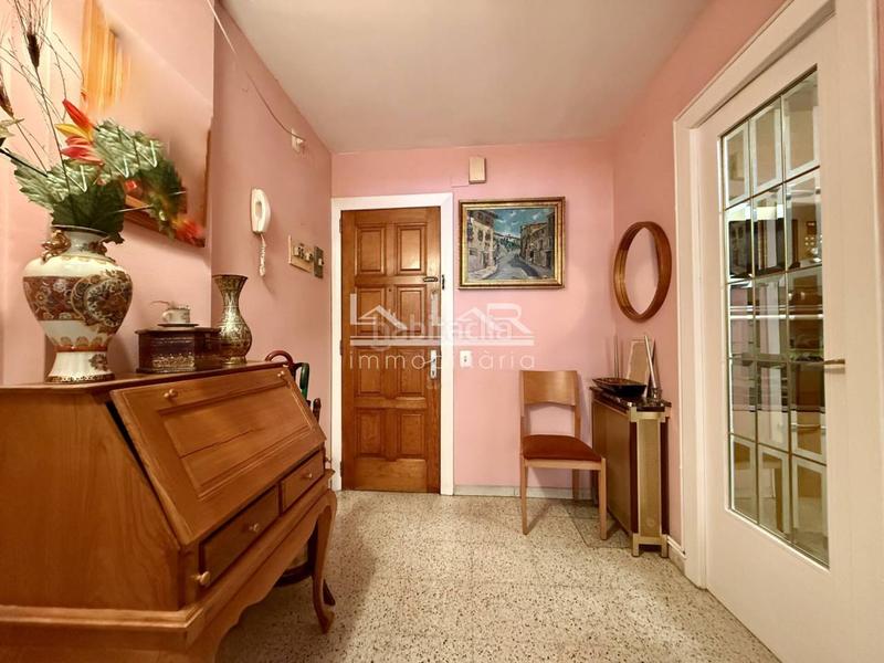 Foto 62dc1e50-30b2-4e35-a90a-f978a6956bab. Appartamento con riscaldamento parcheggio in Centre Vic