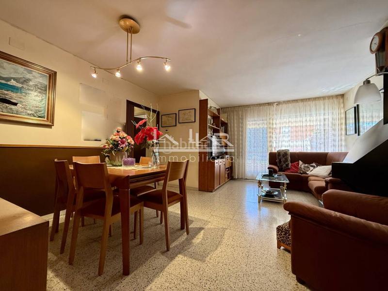 Foto 664b538d-c223-4a1f-abf3-2c082bc97411. Appartamento con riscaldamento parcheggio in Centre Vic