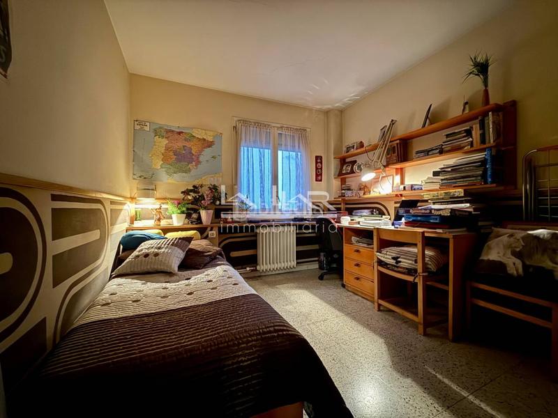Foto a02e5244-1c98-466c-8cf6-7c807a341dbd. Appartamento con riscaldamento parcheggio in Centre Vic