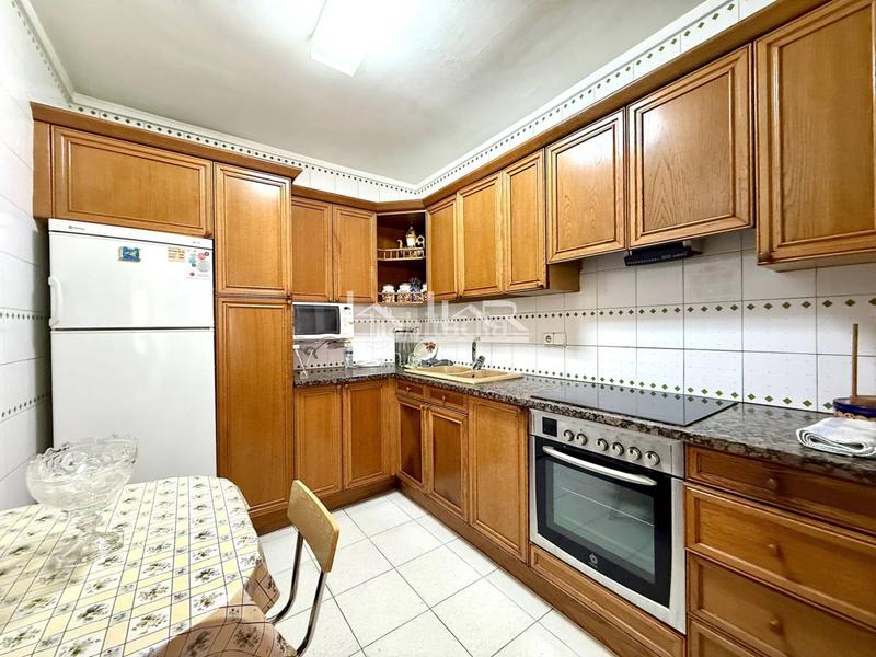 Foto 1978fdb1-3463-48e9-a185-f0503680d74a. Casa in Estadi-Santa Anna Vic