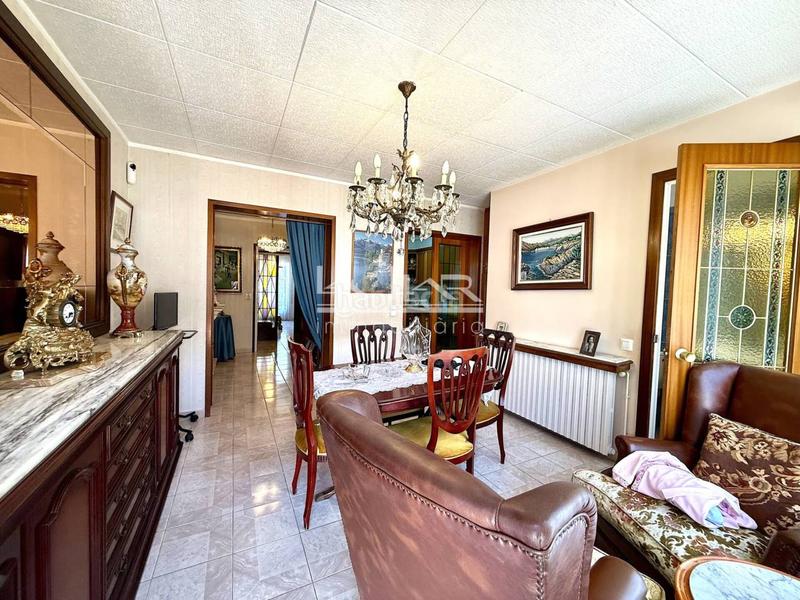 Foto edbd703e-2ebe-4a8a-a805-2c972a7b80d8. Casa in Estadi-Santa Anna Vic