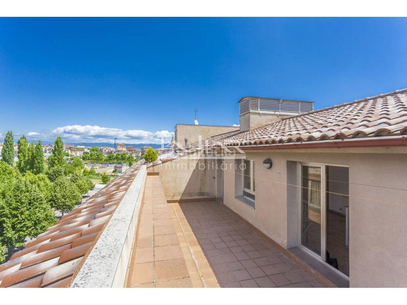 Foto 4669ee85-a2f9-41e4-80d6-3ddd523d8b22. Duplex avec chauffage parking dans Estadi-Santa Anna Vic