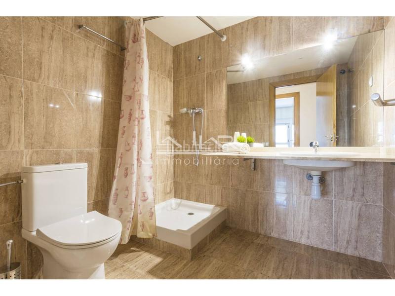 Foto 7c58e7f1-17cb-41af-af2c-8db822a26ea3. Duplex avec chauffage parking dans Estadi-Santa Anna Vic