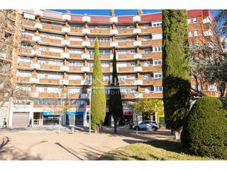 Pis  De lestaci. Piso en venta en el centro de vic