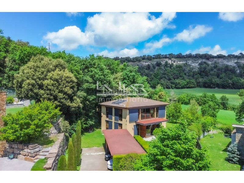 Foto d1585248-c6f7-4837-b112-97d1054f3238. Casa amb aparcament a Tona