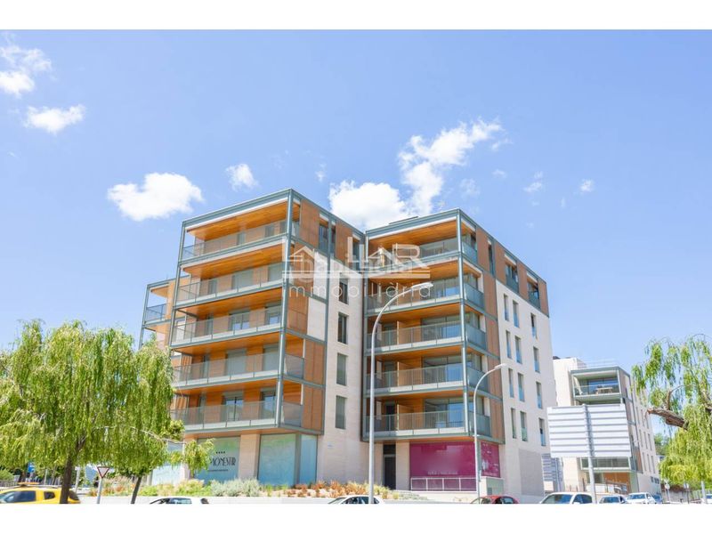 Foto 1519fcc0-5985-4a75-9687-d9d6ae1f53e6. Rent flat in plaza del monestir 1 in Nord Vic