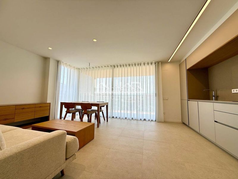 Foto 57a1c701-8eb3-40b2-a315-4f3d46a8060e. Rent flat in plaza del monestir 1 in Nord Vic