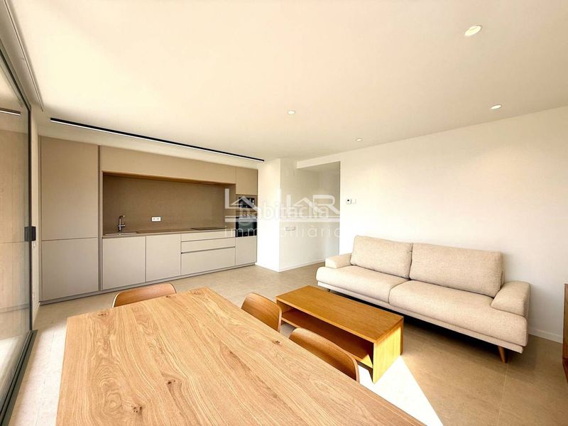 Foto f5334407-49b7-451e-95b1-07289b6e9c22. Rent flat in plaza del monestir 1 in Nord Vic