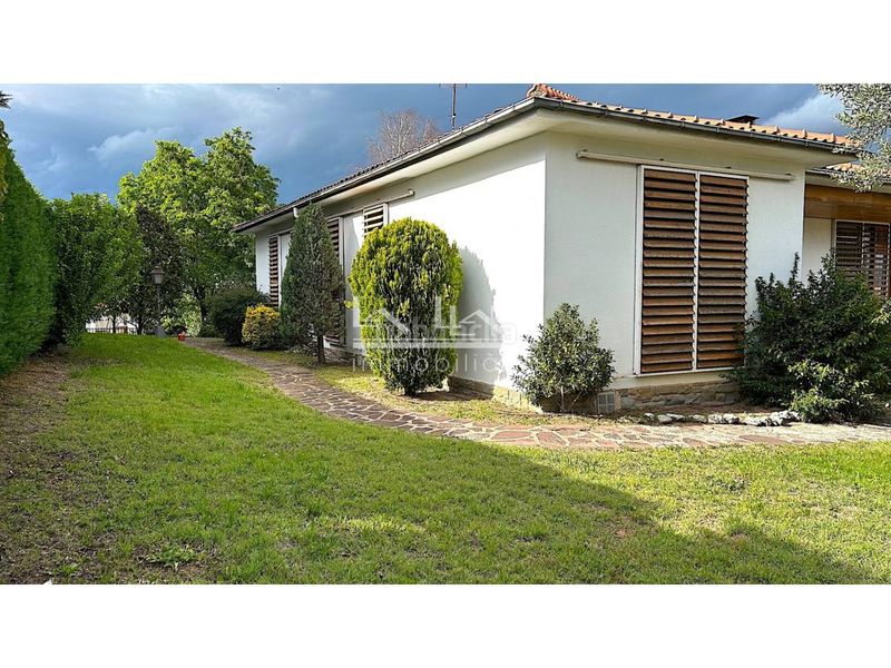 Foto c94eb5da-b362-46ac-af91-d046633f5fe7. Casa a calle ges 7 a El Sucre-El Nadal Vic