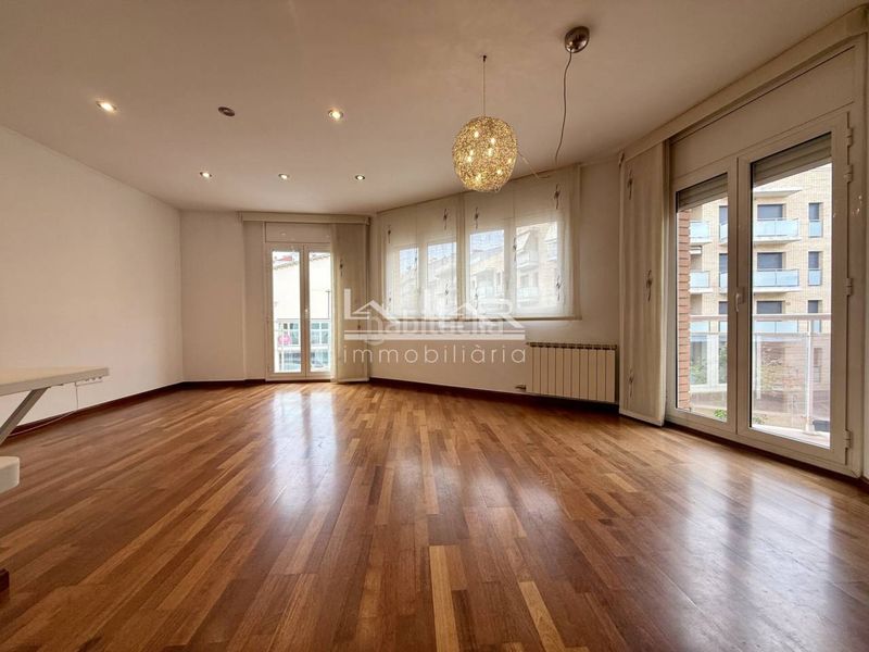 Foto 74dfe545-f234-4a7d-b9a6-186c678315da. Etagenwohnung mit heizung parking in Caputxins-Ambulatori Vic