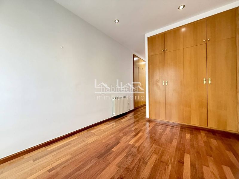 Foto 9a3d361c-8778-420e-9af4-a698be04fb7b. Etagenwohnung mit heizung parking in Caputxins-Ambulatori Vic