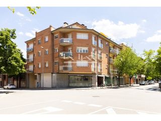 Flat  Calle raval cortines. Piso en venta en la zona del ambulatorio de vic