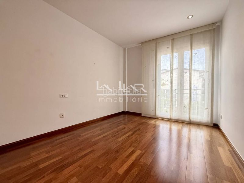 Foto c27705f6-9baa-43f3-b716-b45fc2ec9b94. Etagenwohnung mit heizung parking in Caputxins-Ambulatori Vic