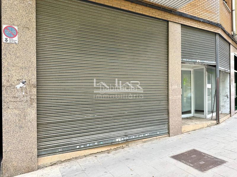 Foto c74da766-3a27-40fd-a590-94fc85d205e1. Local comercial a Estadi-Santa Anna Vic