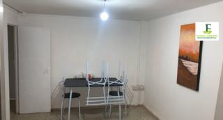 Pis en Calle caete de las torres 10. Piso economico en la zona del sector sur