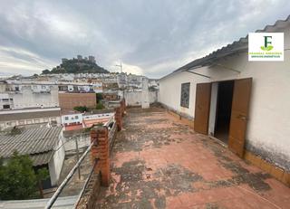 Maison à Almodóvar del Río. Ideal para inversores