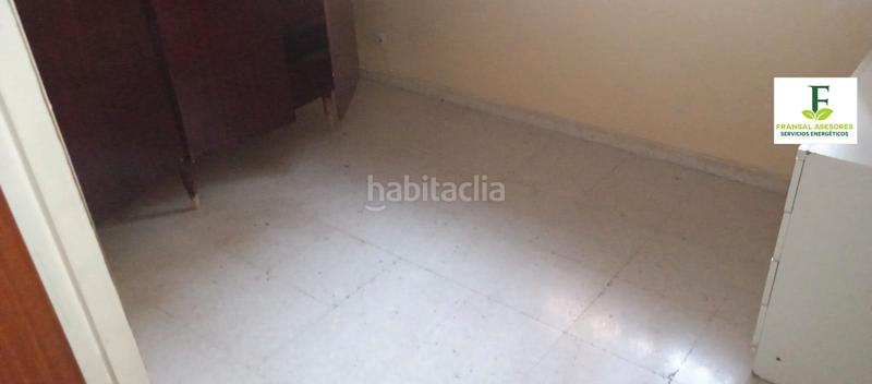 Foto 2a33a528-dc2b-4cef-a181-03a8b5061133. Piso en calle del libertador andrés de santacruz 1 gran piso en la zona del poligono guadalquivir en Córdoba