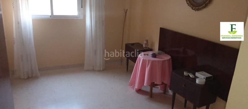 Foto a9324f28-7afa-4553-ade4-c85dc046e05e. Piso en calle del libertador andrés de santacruz 1 gran piso en la zona del poligono guadalquivir en Córdoba