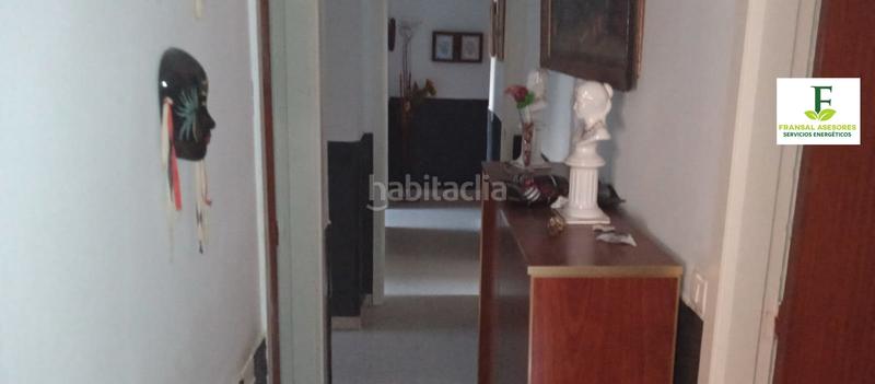 Foto bfc18bfe-1ea3-4a98-ace5-4125876073de. Piso en calle del libertador andrés de santacruz 1 gran piso en la zona del poligono guadalquivir en Córdoba