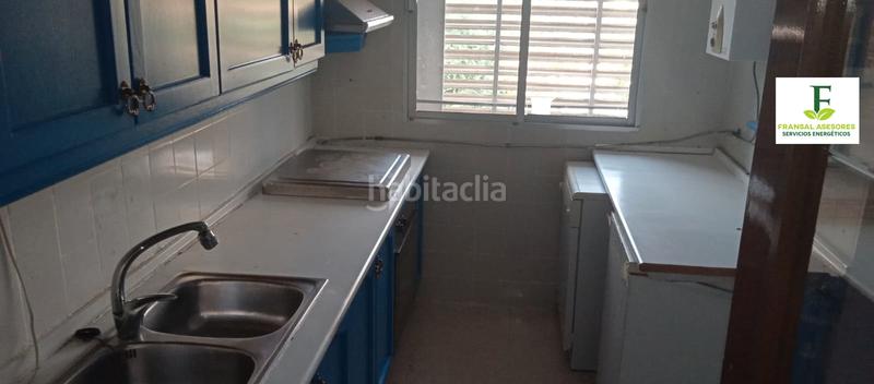 Foto f10461e0-7b98-4e49-92f9-5597d0f35069. Piso en calle del libertador andrés de santacruz 1 gran piso en la zona del poligono guadalquivir en Córdoba
