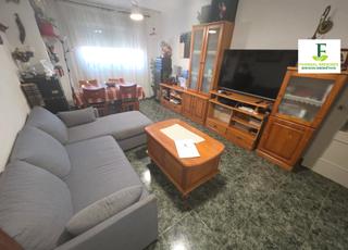 Pis en Calle libertador jos gervasio artigas 5b. Estupendo piso en la zona del poligono guadalquivir