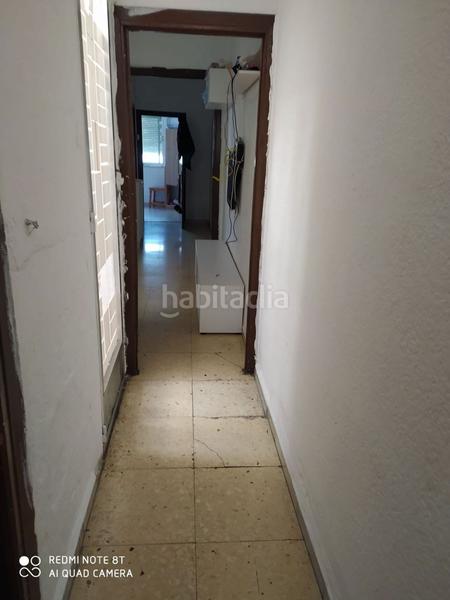 Foto c6750bc5-e7cd-4b4c-bb23-b6a554190464. Piso en La Chanca - Pescadería Almería