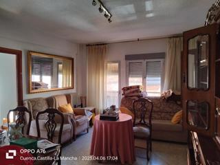 Appartement à Centro. Luminoso piso exterior en venta en cuenca  ideal para familias
