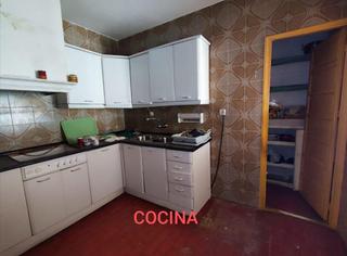 Maison jumelée à Manzanares. Amplia casa en venta en manzanares, ciudad real