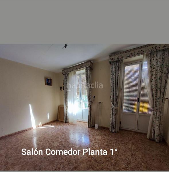 Foto a5b41cbb-609f-4bce-a4f8-b282cdc8df0e. Casa adossada a Manzanares