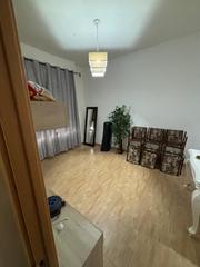 Appartement à Las Trescientas-San Francisco-Ciudad Vergel. Amplio y acogedor piso en elda, alicante con plaza de garaje