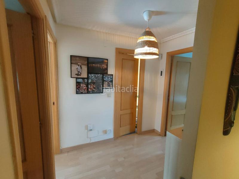 Foto 2c8a6571-9800-46f4-b01c-6e0b2e291670. Maison jumelée avec parking piscine dans Guadalix de la Sierra