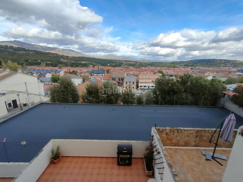 Foto 6a93bdee-08ef-4133-9a6a-58cfca1f16f6. Maison jumelée avec parking piscine dans Guadalix de la Sierra